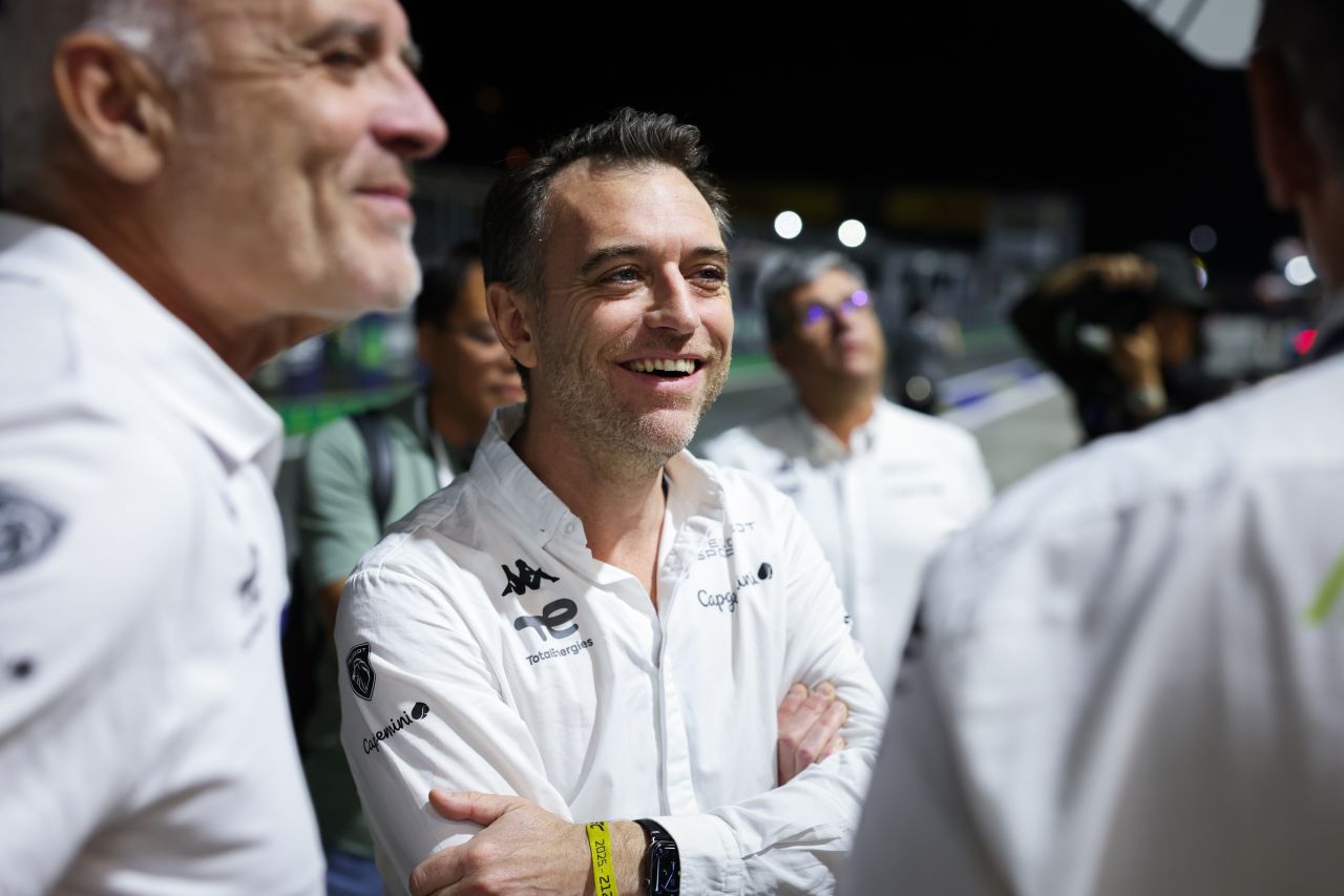 Olivier Jansonnie – der Chef von Stellantis Motorsport hat die Passion eines echten Racers. Der Motorsport taugt sowohl für die Markenbildung als auch für die Marken-Bildung, denn im Sport lernt man verdichtet und unter Druck.