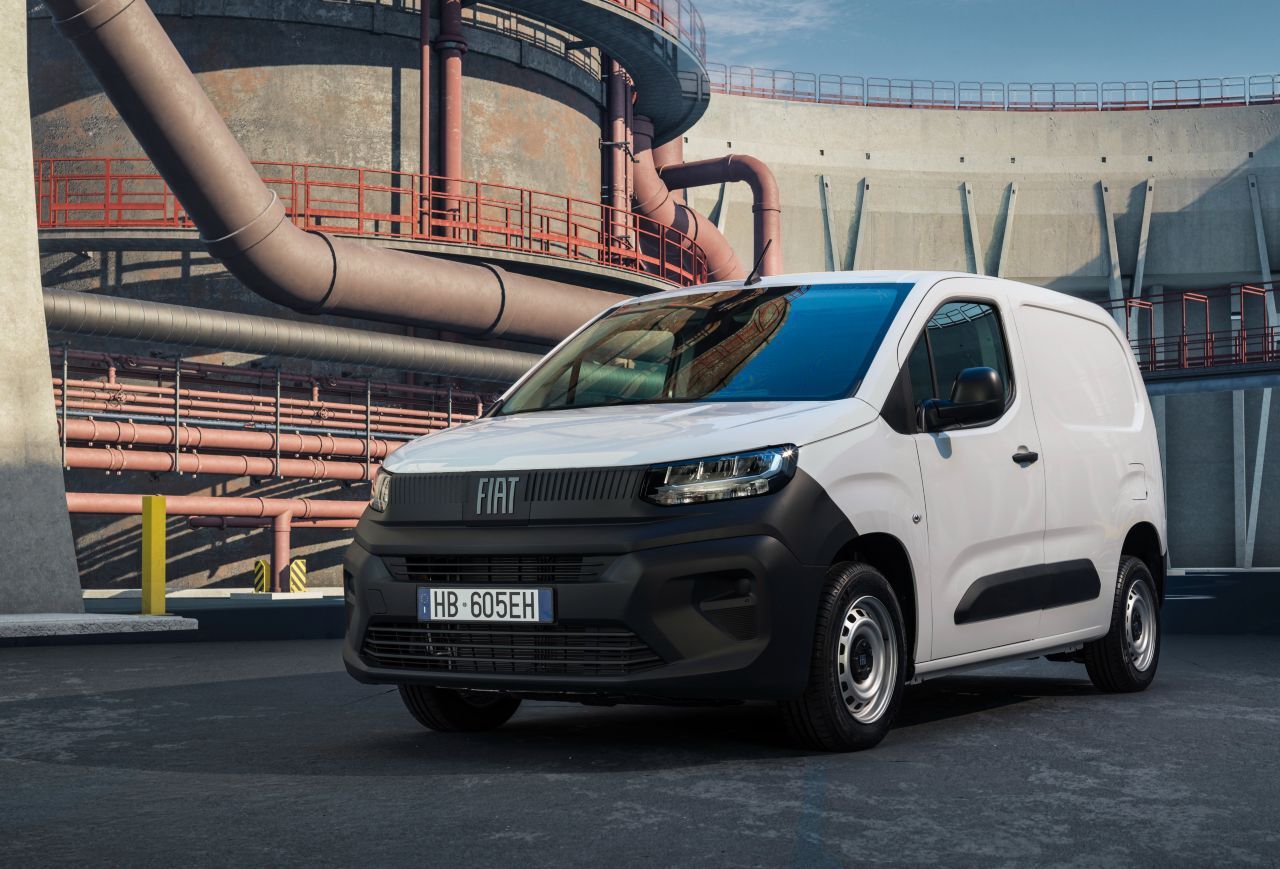 Schwarz-Nase: Die neuen Smart Compact Van-Versionen – hier die Fiat-Variante – sind äußerlich identisch und unterscheiden sich nur noch durch das Logo.