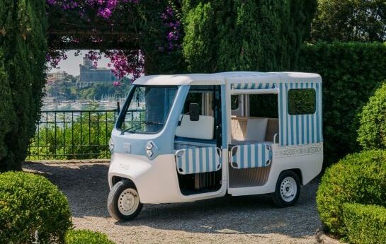 Neben Pritsche und Kastenaufbau gibt es vom Fiat Tris auch eine Dolcevita-Variante mit Korbsesseln - Die Rückkehr  der Korbsessel