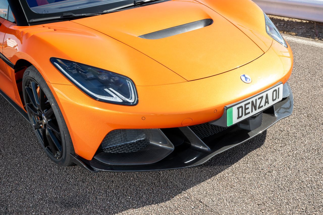 Drei E-Motoren – zwei an der Hinterachse, einer vorne.