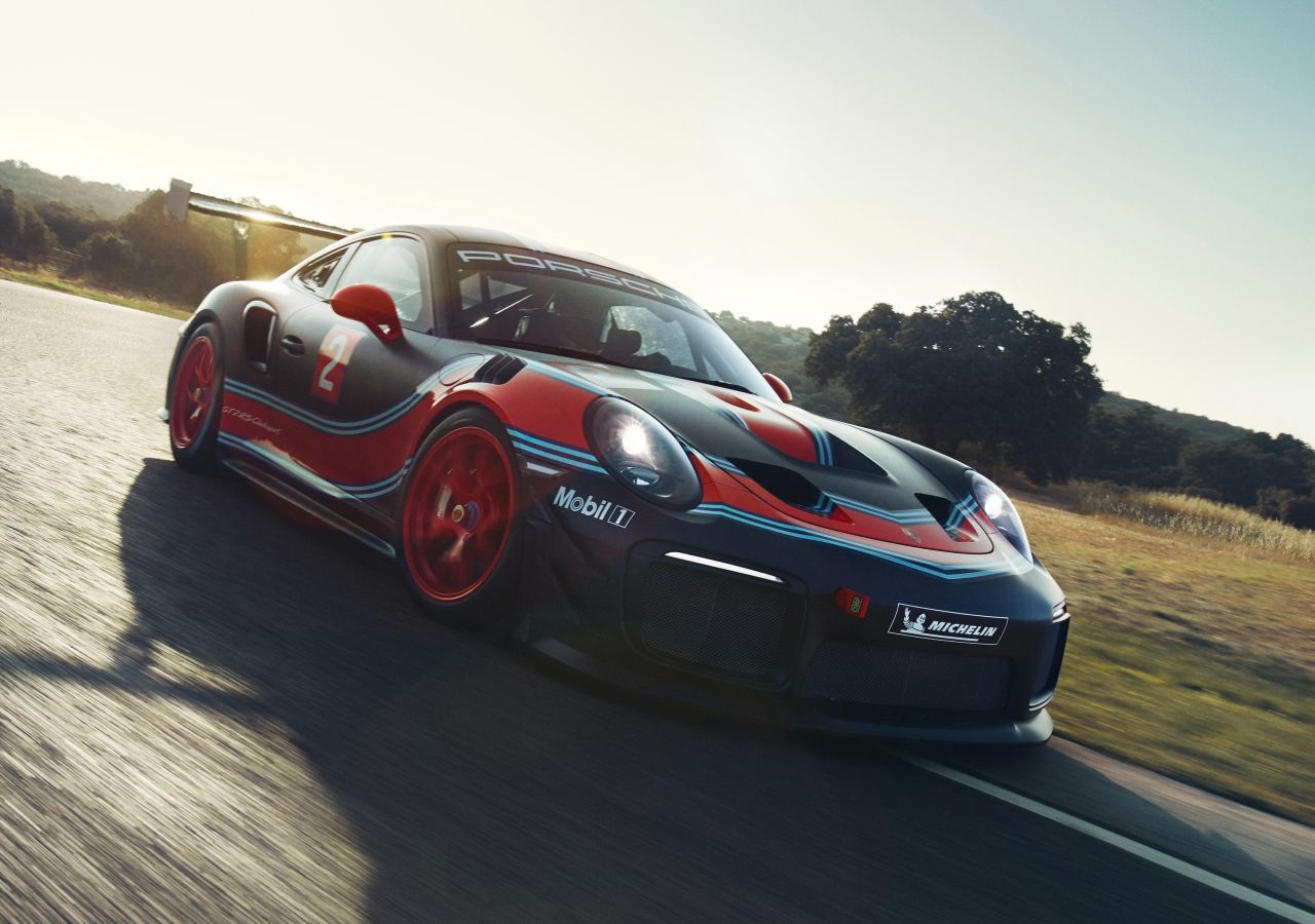 „Mein Traumauto beziehungsweise das Auto, von dem ich schon immer gesagt habe, dass ich es irgendwann besitzen möchte, ist ein Porsche GT2 RS.