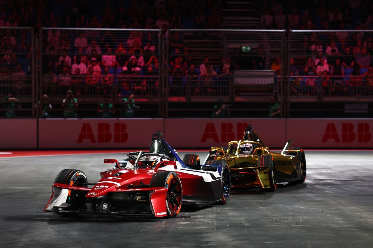 DS verlässt die Formel E. Stellantis-Kollege Citroen bleibt, Opel kommt neu dazu.