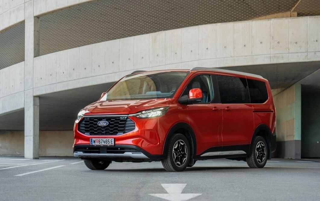 Test: Ford Tourneo Custom PHEV