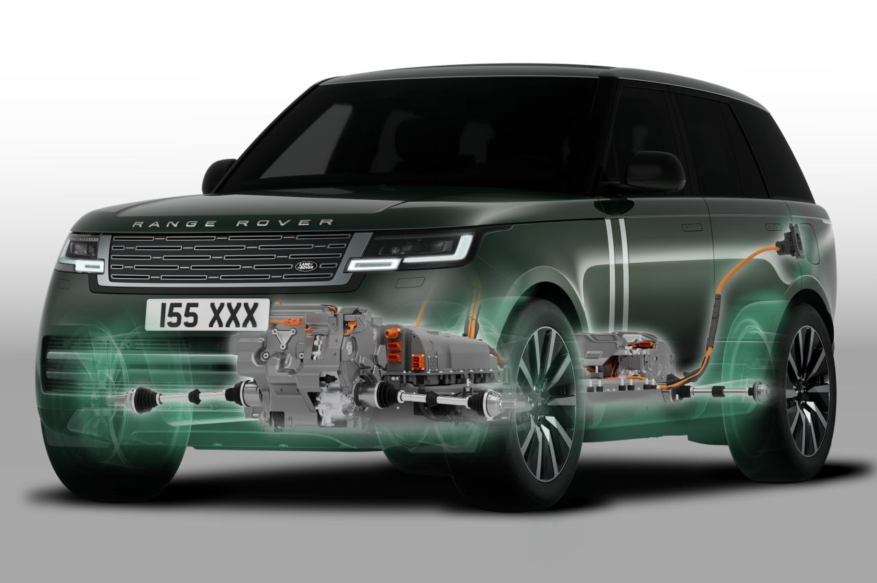 Der erste vollelektrische Range Rover kommt mit der zweitgrößten Batterie am Markt: Der aus 344 prismatischen Zellen bestehenden …