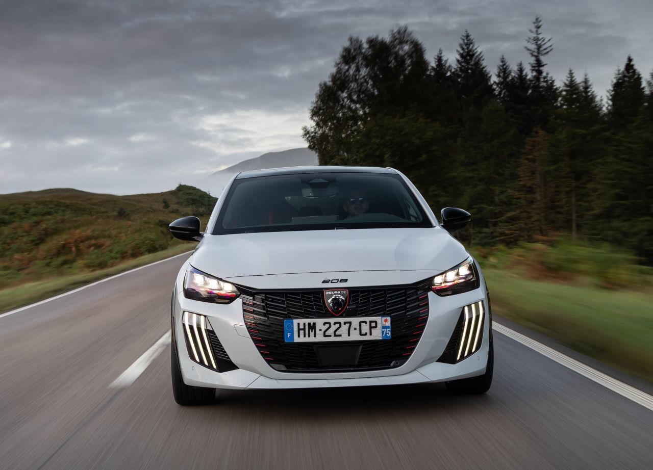 Fazit von Motorprofis-Tester Michael Andrusio: „Der E-208 GTi überträgt die guten Gene …