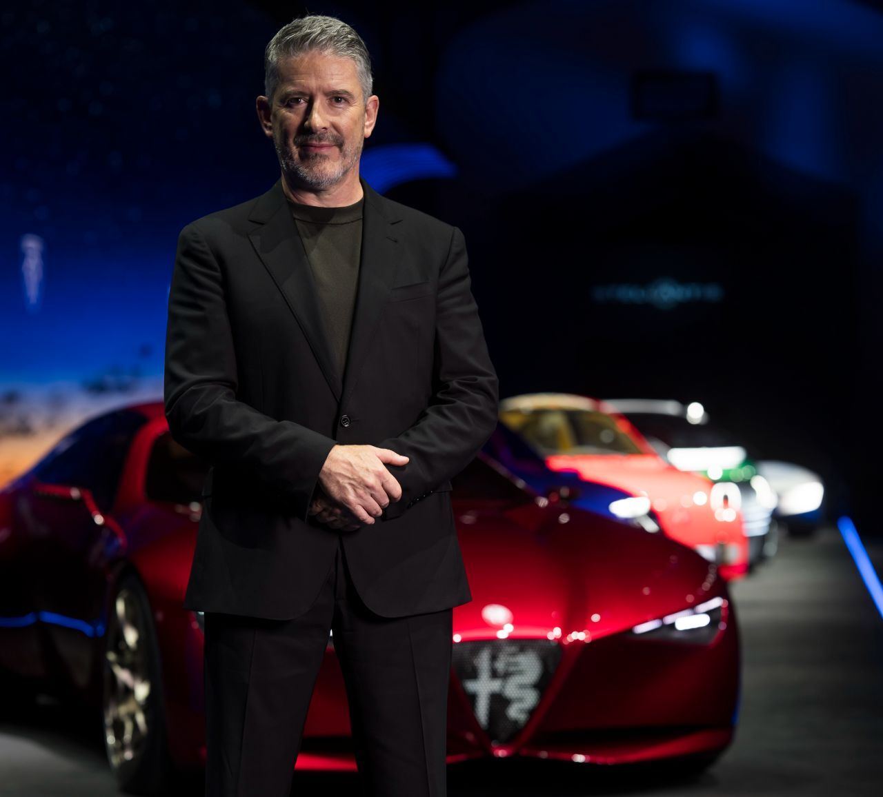 Als Designchef für alle europäischen Marken des Stellantis-Konzerns muss Gilles Vidal flexibel sein: „Wir bewegen uns an einem einzigen Tag von der super-globalen Strategie bis hin zum feinsten Detail, von einer Marke zur anderen, oder von einem Sportwagen zu den Transportern.