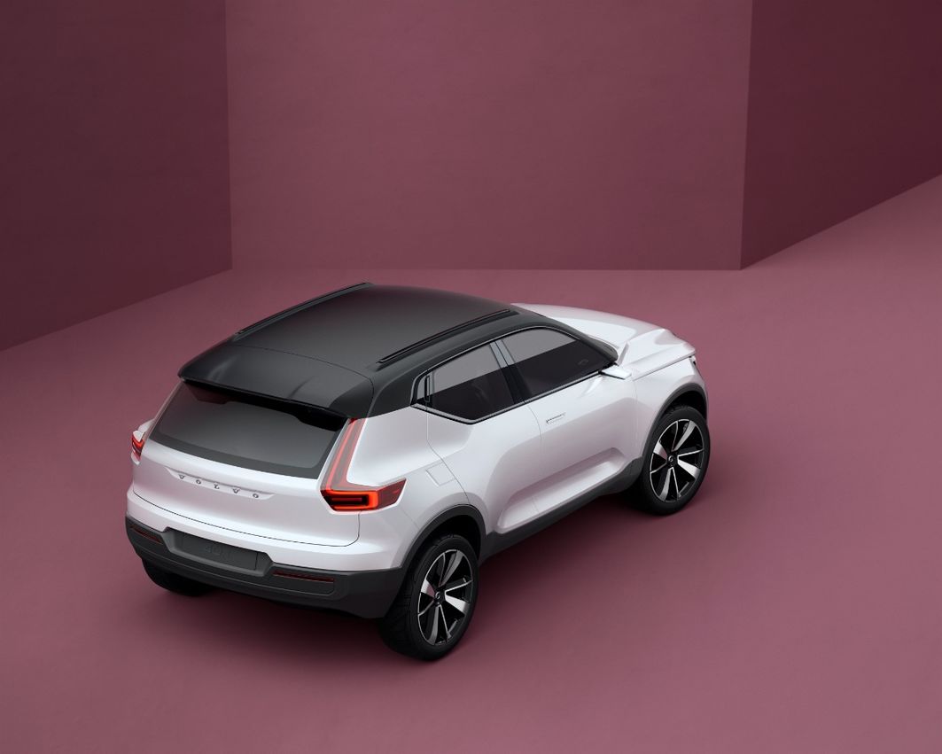 Die Designsprache der Studie ist schon ziemlich seriennah. Volvo hat mit dem XC40 den Range Rover Evoque im Visier.