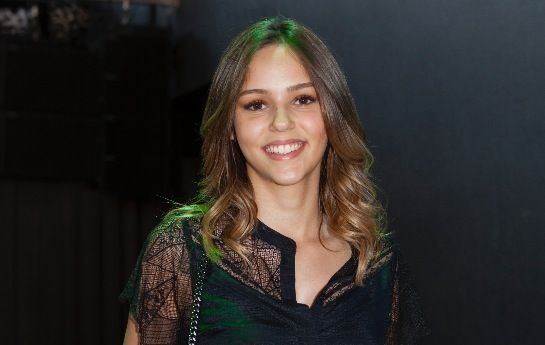 Die 19-jährige Tochter der österreichischen Formel-1-Legende ist in der Heimat ihrer Mutter am Weg zum Superstar. - Bergers schöne Tochter wird  TV-Star