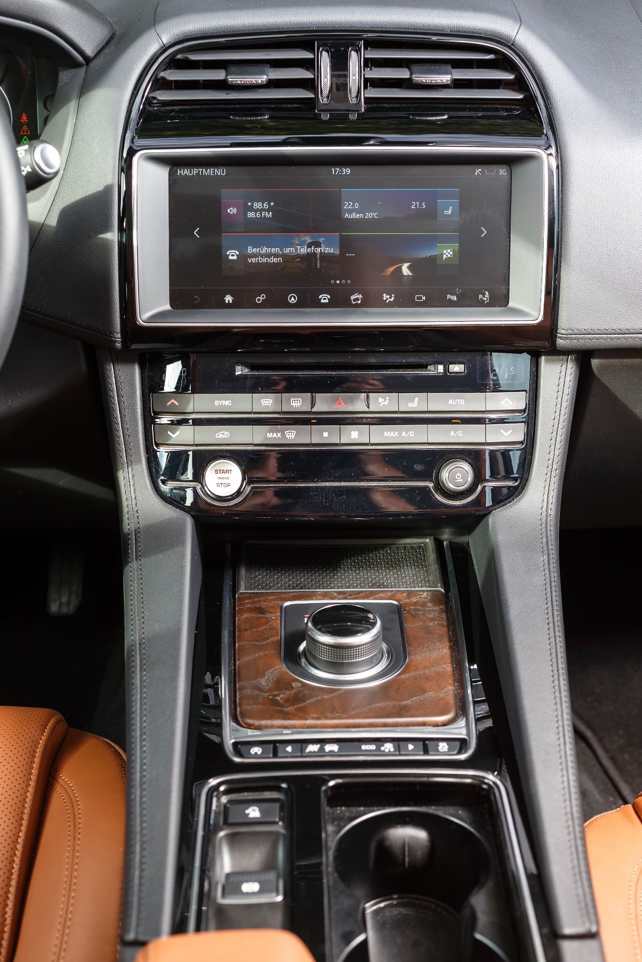 Jaguar macht mit dem neuen Multimedia-System einen riesigen Schritt.