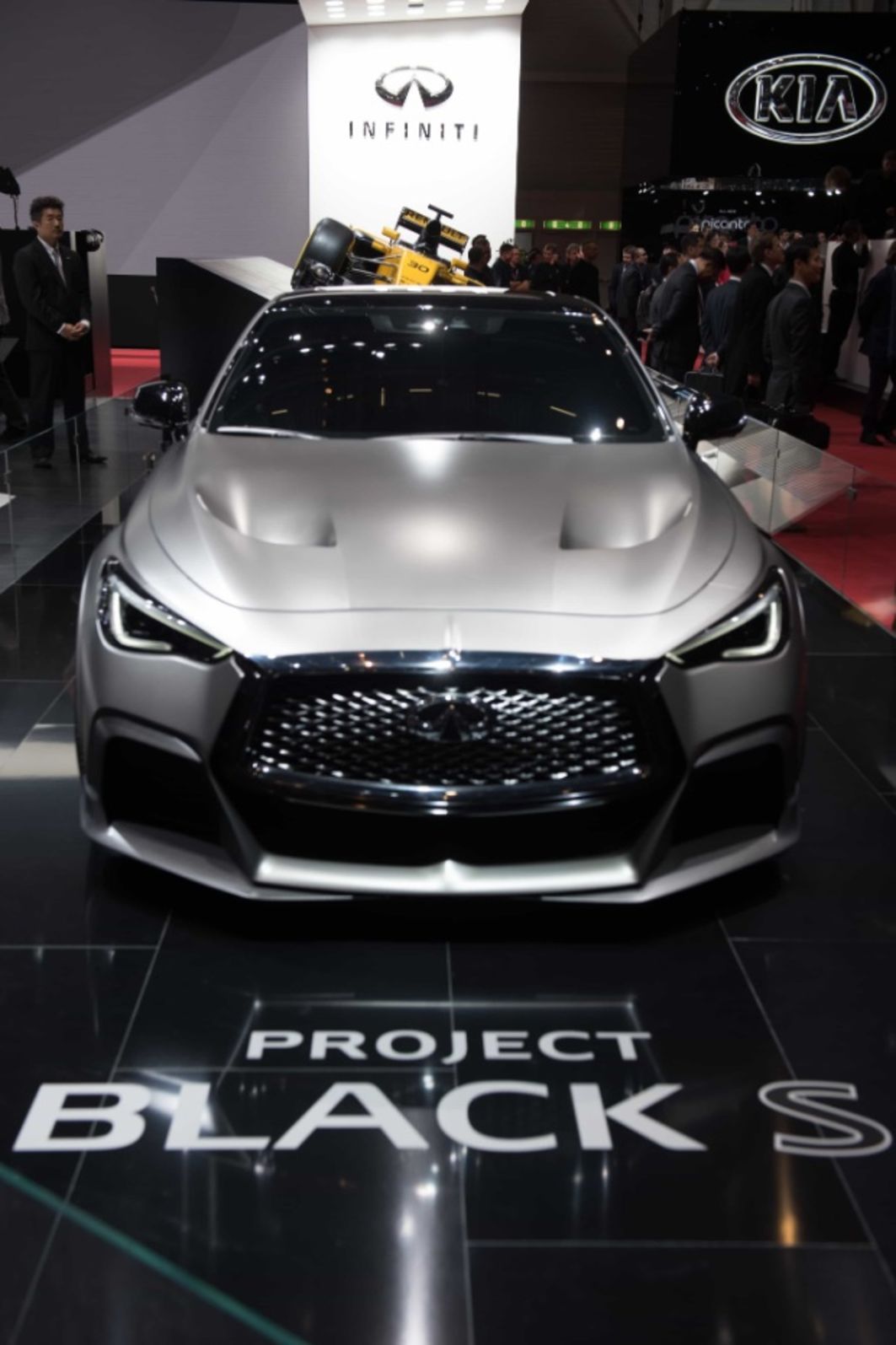 Ausblick auf eine neue Submarke im Stil von RS, M und AMG: Wie das Project Black S könnten künftig Hochleistungsvarianten von Infiniti auf den Markt kommen.