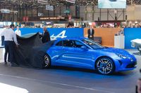 Renault feiert sein Sportwagen-Comeback und legt die Alpine neu auf, mit der alten Typbezeichnung A110. Das Design der Alukarosse haut nicht so richtig vom Hocker…