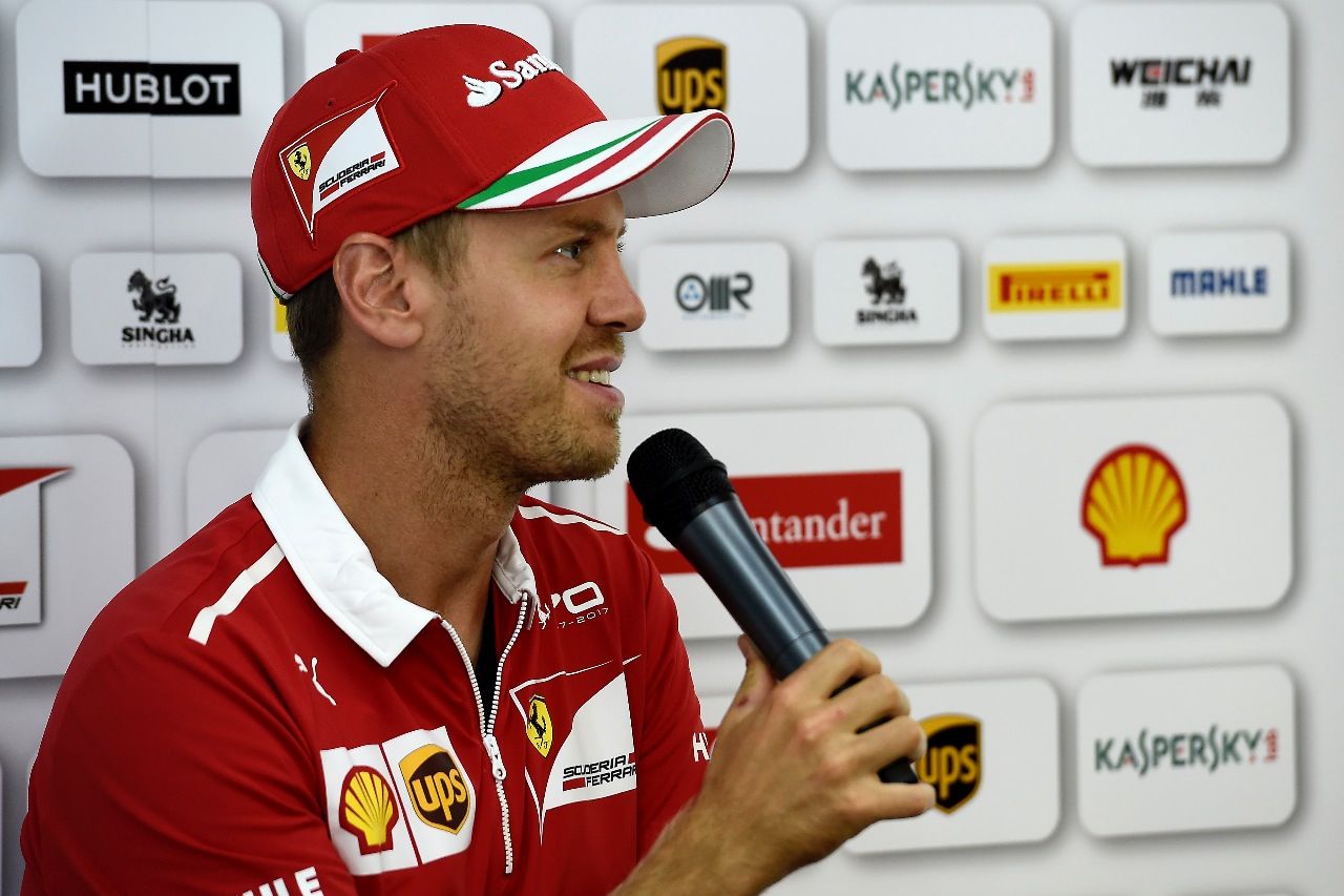 Vettel oder Hamilton, oder doch Bottas – wer hat am Ende der Saison gut lachen?