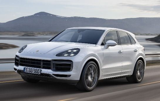 Nach dem neuen Cayenne präsentiert Porsche auch das Topmodell der Baureihe: Im Turbo steckt mehr Sportwagen-Technik als bisher. - Schafft der neue  Cayenne die 300?