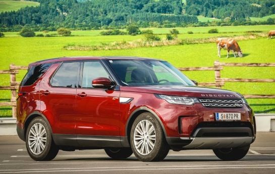 INTENSIVTEST: LAND ROVER DISCOVERY 2.0l Sd4 HSE - Ist der Riese ein <br>Familienfreund?