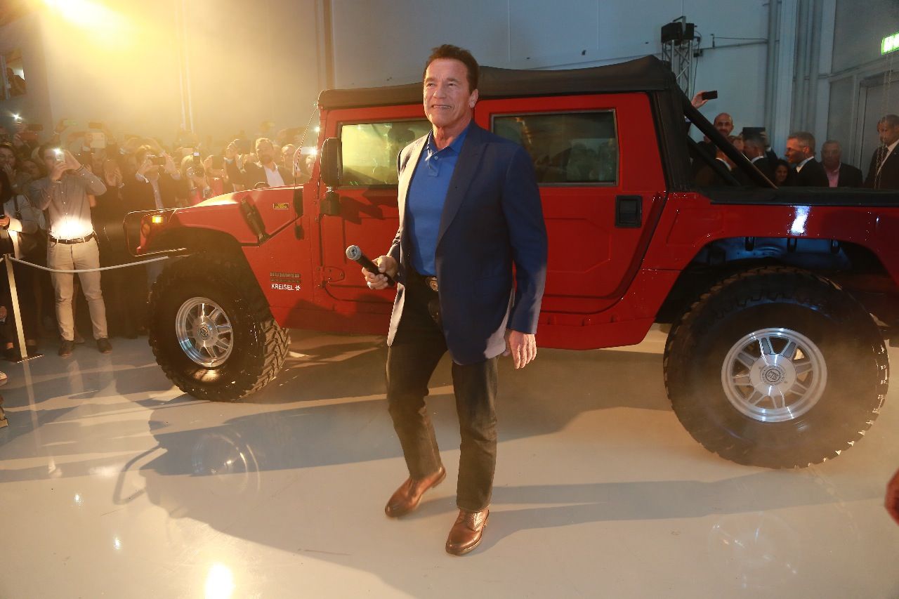 Der Hummer H1 verdankt seine Popularität nicht zuletzt Arnold Schwarzenegger und anderen US-Prominenten, die damit durch LA cruisten.