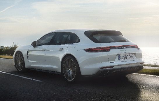 Drei neue Super-Kombis gehen an den Start, aber die Business-Konzepte von Porsche, BMW und Audi könnten unterschiedlicher nicht sein. - Wer baut den neuen  Manager-Traum?