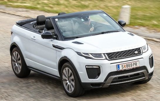 Ein Miniatur-Range-Rover mit Cabrio-Dach? Was vor einigen Jahren nur als Fabelwesen vorstellbar war, fährt jetzt durch Kitzbühel. - Werden Cabrios jetzt  auch zu SUVs?