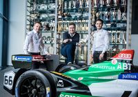 Audi-Teamchef Allan MicNish, Formel-E-Boss Alejandro Agag, Fahrer Daniel Abt.