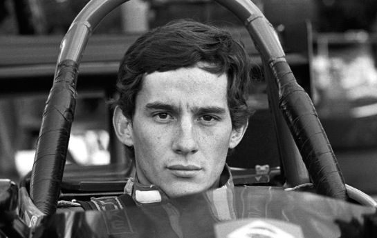 Für viele ist der der Größte aller Zeiten: Ayrton Senna. Eine Würdigung - aber mit Respektabstand. - Senna - unsterblich nach dem  Tod
