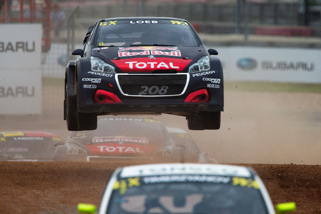 ...und spektakulär beim Rallycross.