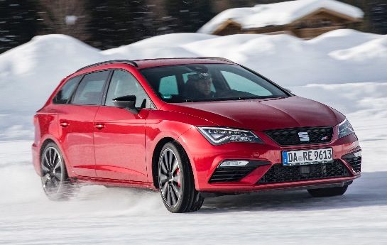 Seat hat sich zur Allradmarke entwickelt: Moderne Konzerntechnik soll die Autos aus Barcelona auch im Winter zu Schienenfahrzeugen machen. Wir haben Tourenwagen-Europameister Mario Dablander beim 4Drive-Test auf Eis und Schnee begleitet. - Spanier lieben  den Winter