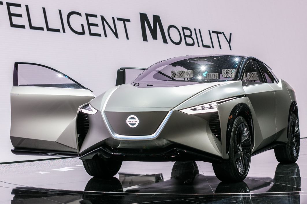 Mit dem IMx KURO wirft Nissan auf dem Genfer Automobilsalon einen Blick in die Zukunft, die Tokyo-Studie feiert in Genf in modifizierter Optik Europapremiere. Hauptthema sind innovative Assistenzsysteme für vollautonomes Fahren.