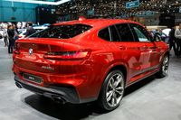 Neuauflage des X4. Nach dem X3 erneuert BMW auch das auf der gleichen Basis stehenden SUV-Coupé. Die Länge wächst um acht Zentimeter auf 4,75 Meter.