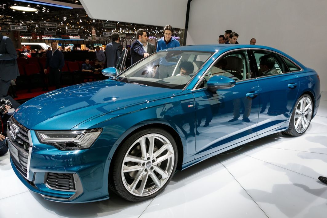 Audi zeigt in Genf den neuen A6, der so edel und mächtig geworden ist, dass er auch ein A8 sein könnte. Österreich-Start ist im Juni.