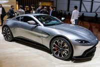 Jetzt geht’s los: Die ersten Aston Martin Vantage kommen auf die Straße.