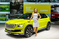 Skoda gibt einen konkreten Ausblick auf das dritte SUV der Marke, das sich bald unter dem Karoq einordnen wird: Der Vision X misst 4.25 Meter lang, der Kofferraum hat ein Volumen von 380 Litern.