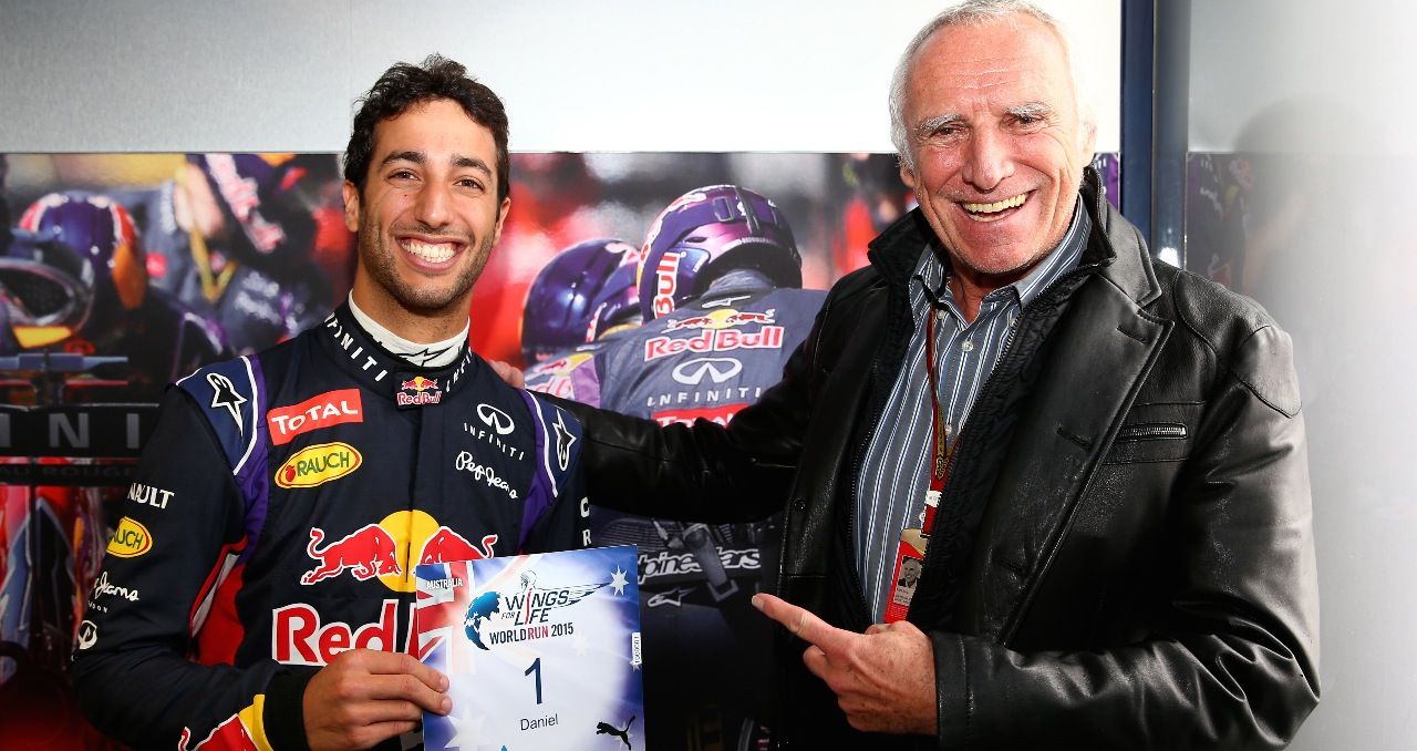 Mateschitz schätzt den PR-Wert des Strahlemanns Ricciardo. Doch die Vertragsverhandlungen sind ernst und hart.