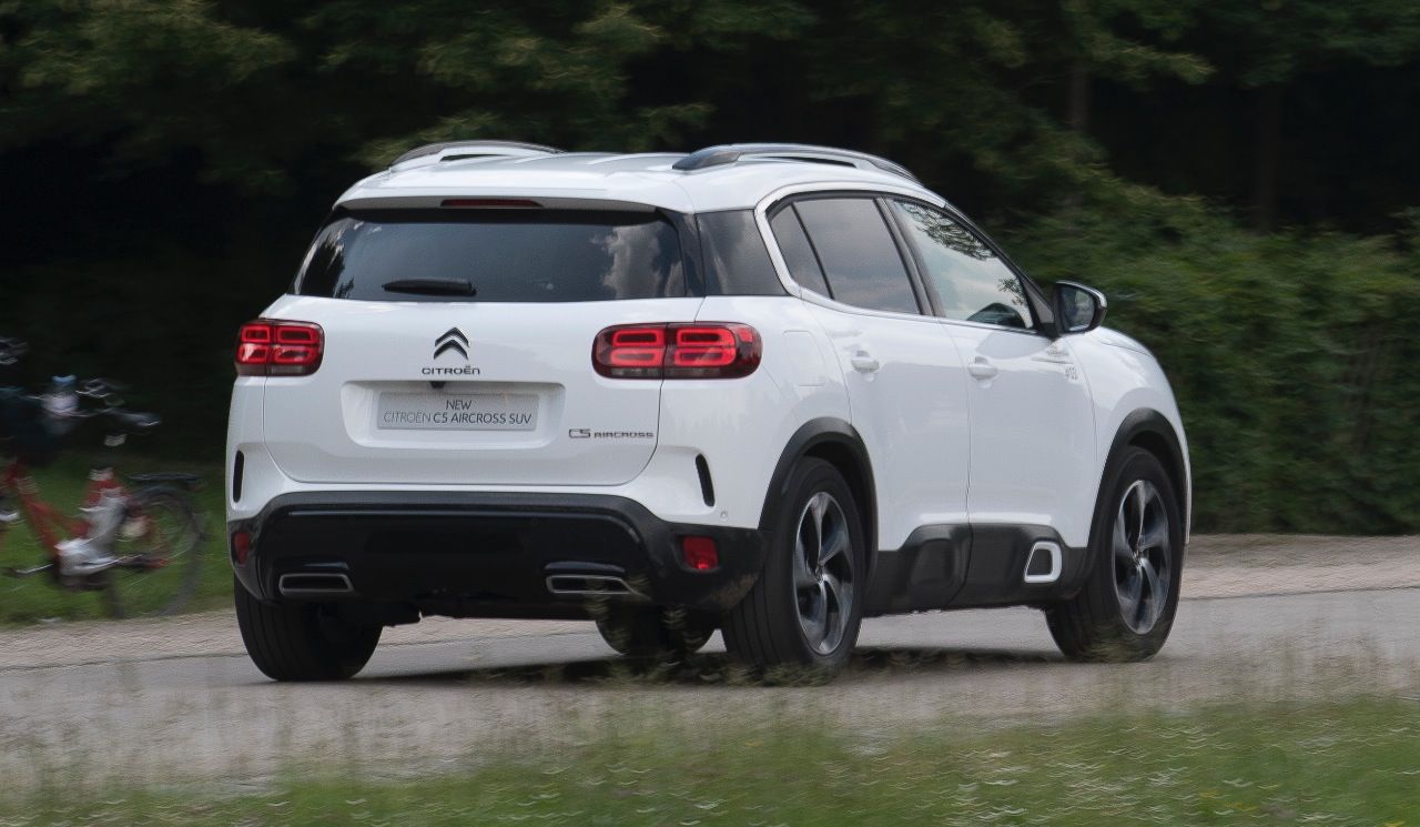 Mainstream sollen andere machen: Citroën hebt sich mit robusten SUV-Elementen ab. Auch der lange Radstand tut der Figur gut.