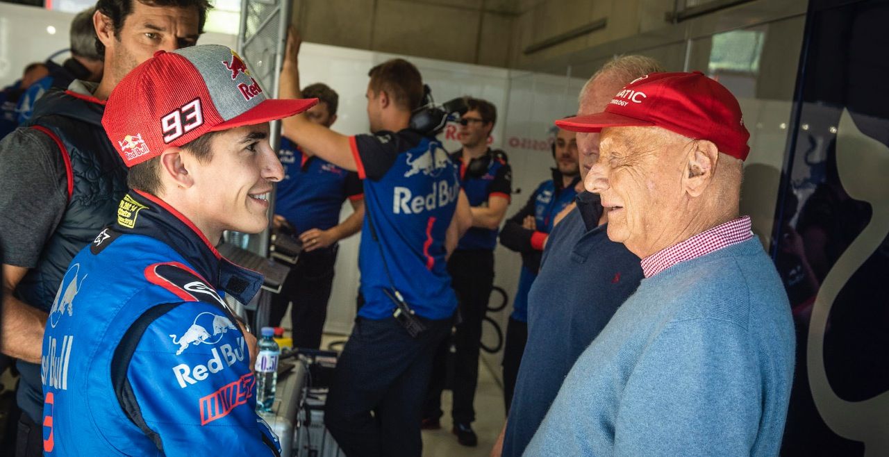 Niki Lauda, Helmut Marko, Mark Webber - Marc bekam jede Menge Experten-Ratschläge.