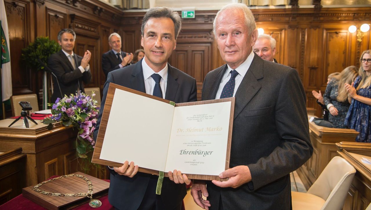 Marko ist nun Ehrenbürger von Graz (neben Bgm.Nagl)