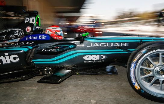INTERVIEW: JAGUAR-FAHRER NELSON PIQUET JR. - Formel 1 ist nur<br>25 Prozent Fahrer…