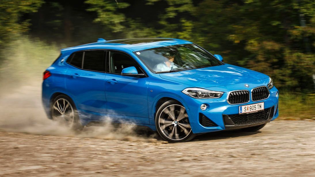 Fahrwerksabstimmung am sportlichen Ende der Skala: Citroen hat die Kuschelfreunde, BMW die harten Jungs.