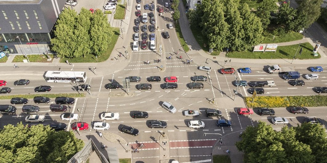 FABIAN STEINER ÜBER NEUE AUTO-GESETZE
