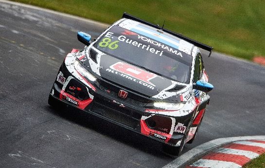 Esteban Guerrieri. Hondas Star gewinnt das WTCR-Rennen beim Klassiker in Macau. Bei uns spricht er im Interview. - Ricciardo? Der  Beste der  Welt!