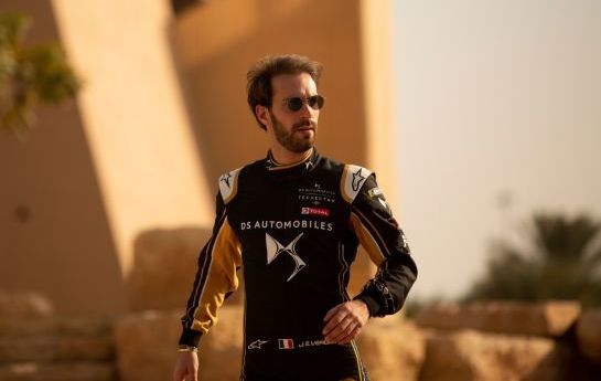 Jean-Eric Vergne ist Formel-E-Meister und angeblich der drittbeste Rennfahrer der Welt. Ein Gespräch, das nach Salzburg führt. - 