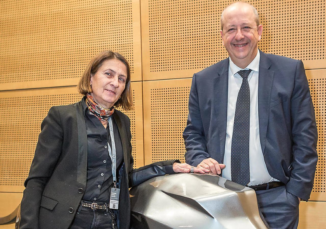 Motorprofis-Mitarbeiterin Beatrix Keckeis-Hiller sprach mit Jean-Philippe Imparato. Der Franzose und deklarierte Auto-Mensch ist seit 2016 CEO von Peugeot.