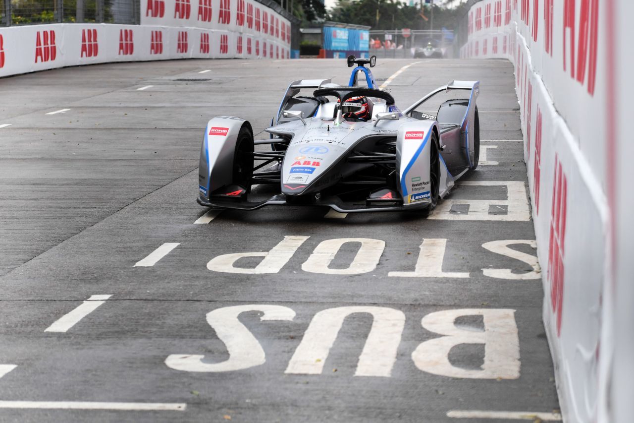 Edo Mortara holte sich in Macau den ersten Sieg - wenn auch erst mit Verspätung...