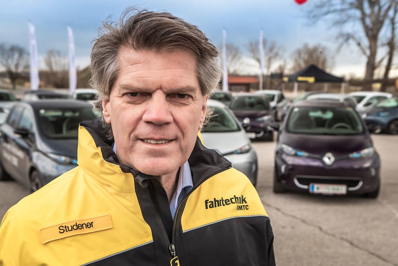 Karl-Martin Studener Geschäftsführer ÖAMTC-Fahrtechnik: „Durch die Renault-Zoe-Flotte bringt die Fahrtechnik das Thema direkt zum Autofahrer