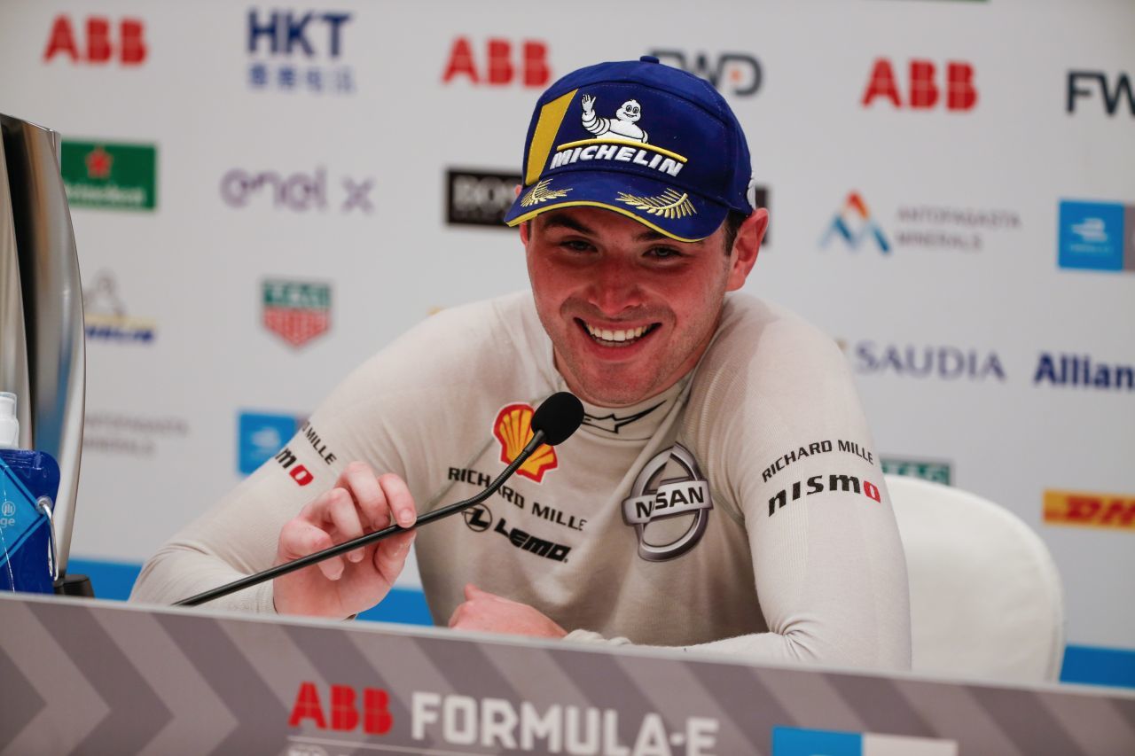 Stark: Oliver Rowland (Nissan).