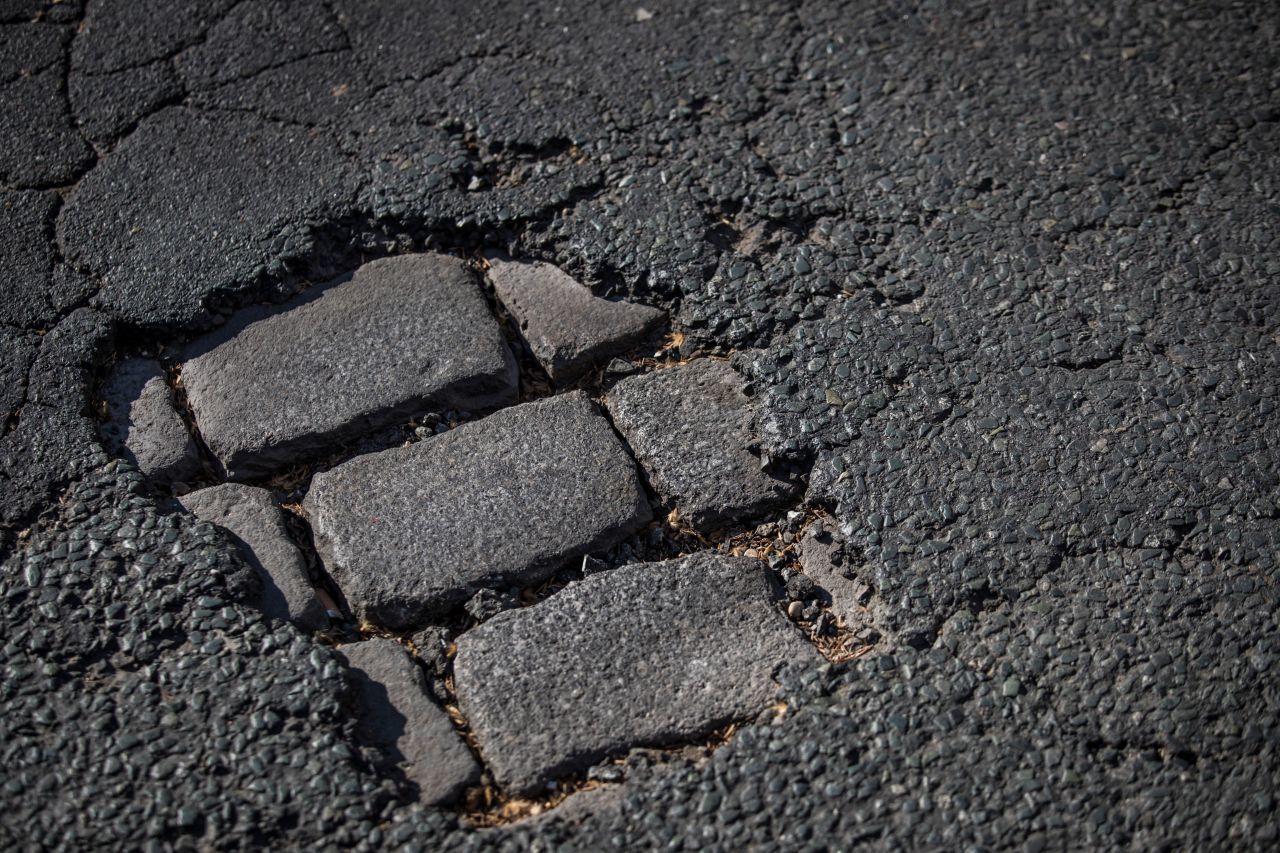 Straßenkurse samt ihrem Asphalt sind eine Herausforderung...