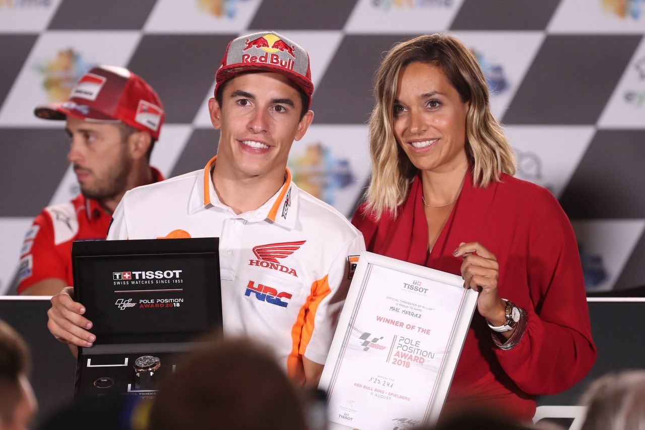 Marc Marquez ist ein häufiger Interviewpartner in der MotoGP. Unten: Metallica ist ein Schlager-Schlager im Auto.