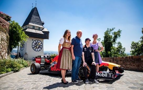 Die Formel-1-Woche in der Steiermark rennt. Die Bilder vom Auftakt, dem Showrun am Grazer Schlossberg. - Der Grand Prix von Graz