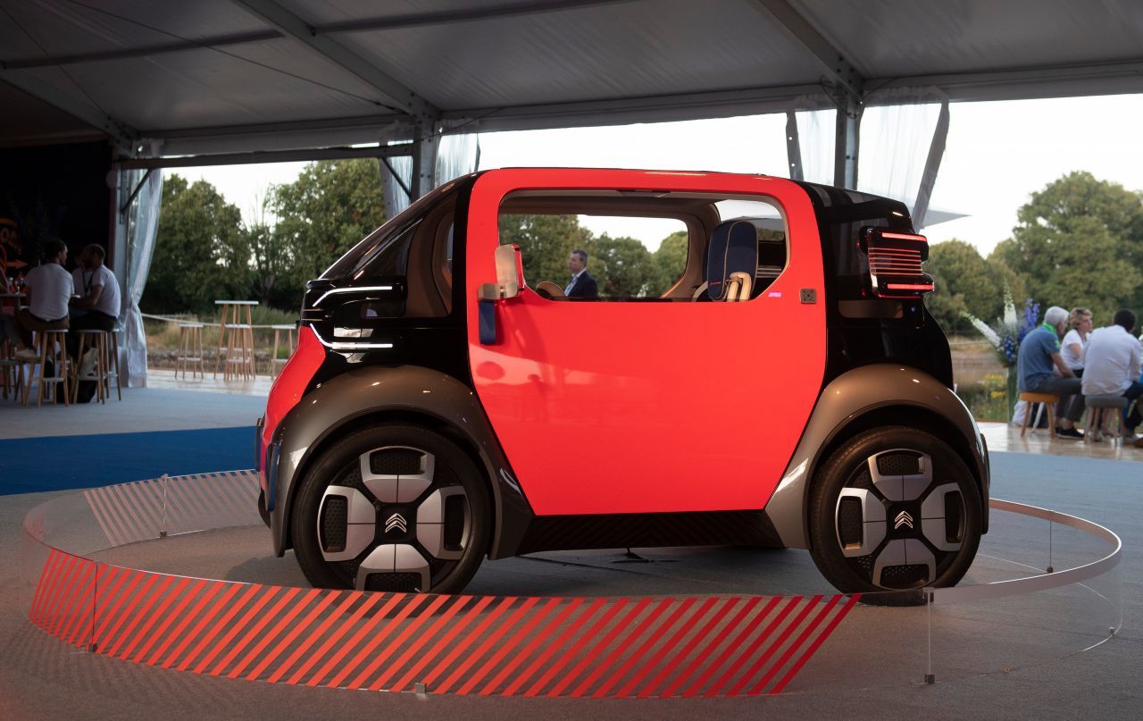 Citroën plant die Zukunft mutig wie unter André Citroën: Das Ami One Concept probt eine radikale Reduktion auf das Wesentliche, bis ein wirklich günstiges Elektroauto für die Stadt rauskommt.