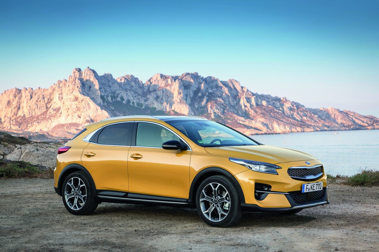 Sportive Mitte: Mit 4,40 Metern ist der XCeed genau zwischen Ceed und Sportage angesiedelt. Oder zwischen Golf und Tiguan, falls Sie VW-Fahrer sind.