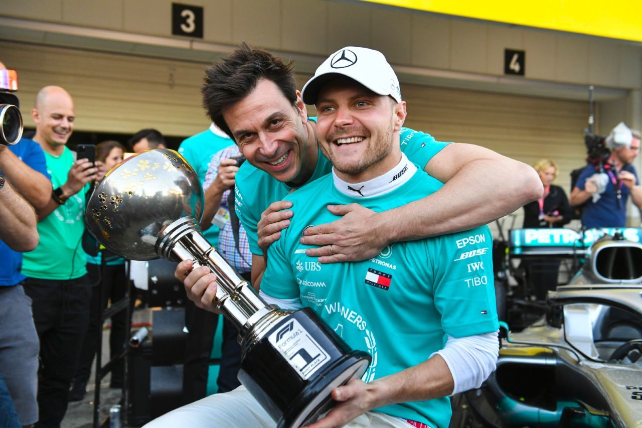 Bottas brillierte in Japan. Den Finnen hatte Wolff lange vor seinem eigenen Formel-1-Einstieg in der 