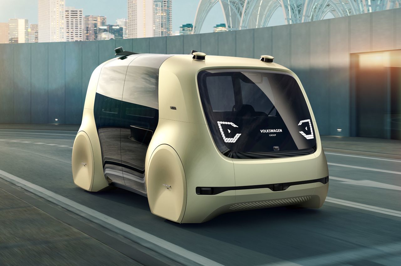 Deutsche Auto-Ingenieure und amerikanische Silicon-Valley-Programmierer liefern sich einen Technologie-Wettlauf um das selbstfahrende Auto.